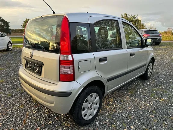 Fiat Panda 2011 photo 3