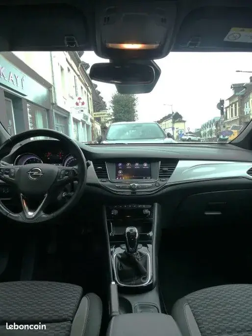 Opel Astra 2021 photo 3