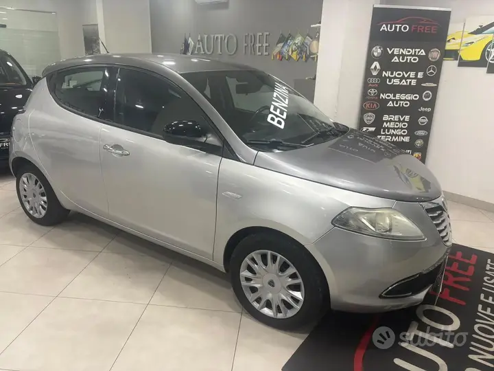 Lancia Ypsilon 2015 photo 4