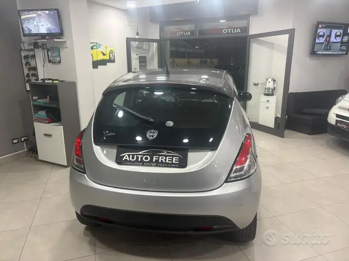 Lancia Ypsilon 2015 photo 5