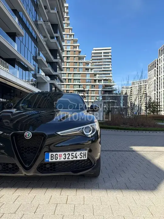 Alfa Romeo Stelvio 2021 photo 4
