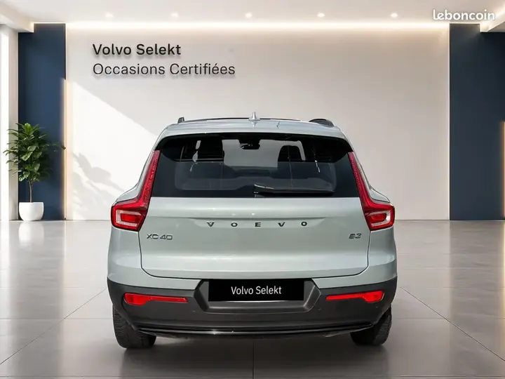 Volvo Xc40 2023 photo 4