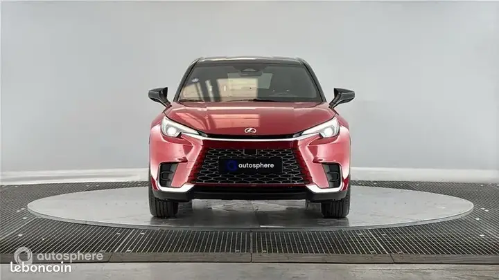 Lexus Lbx 2024 photo 2