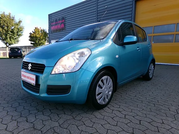 Suzuki Splash 2011 photo 4