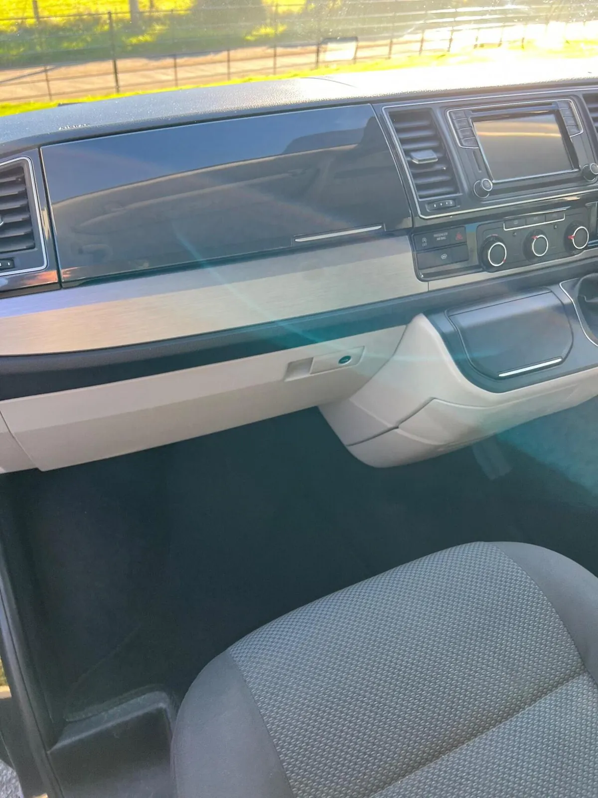 Volkswagen Transporter 2018 photo 5