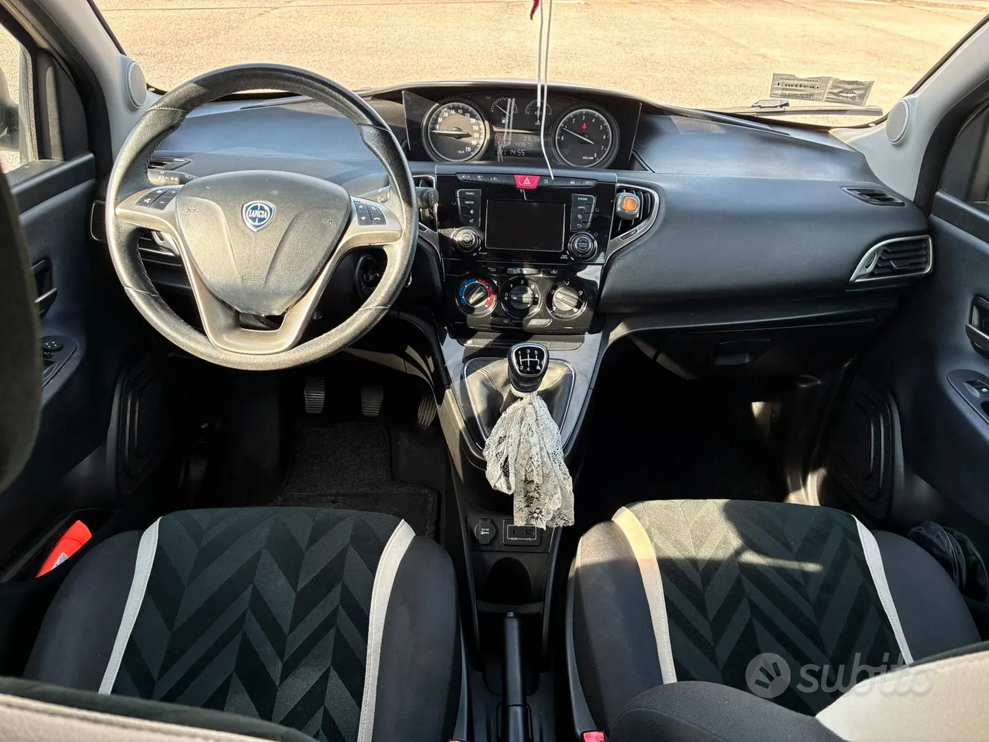 Lancia Ypsilon 2016 photo 5