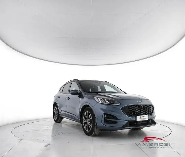 Ford Kuga 2022 photo 2