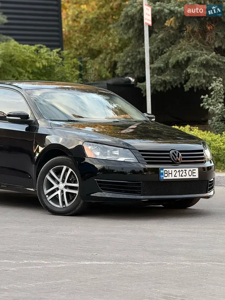 Volkswagen Passat 2012 photo 4