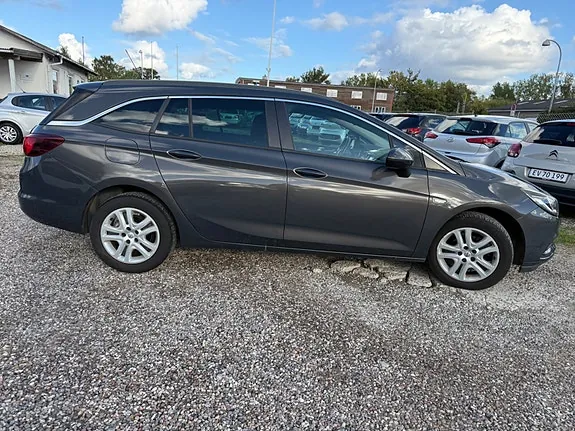 Opel Astra 2016 photo 4