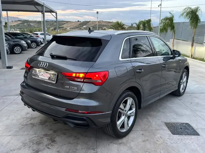 Audi Q3 2019 photo 5