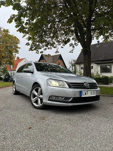 Volkswagen Passat 2012 photo 5