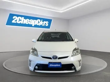 Toyota Prius 2015 photo 3