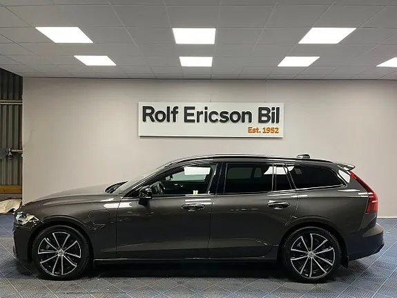 Volvo V60 2025 photo 2