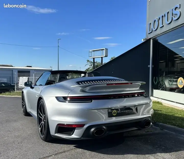Porsche 911 2021 photo 3