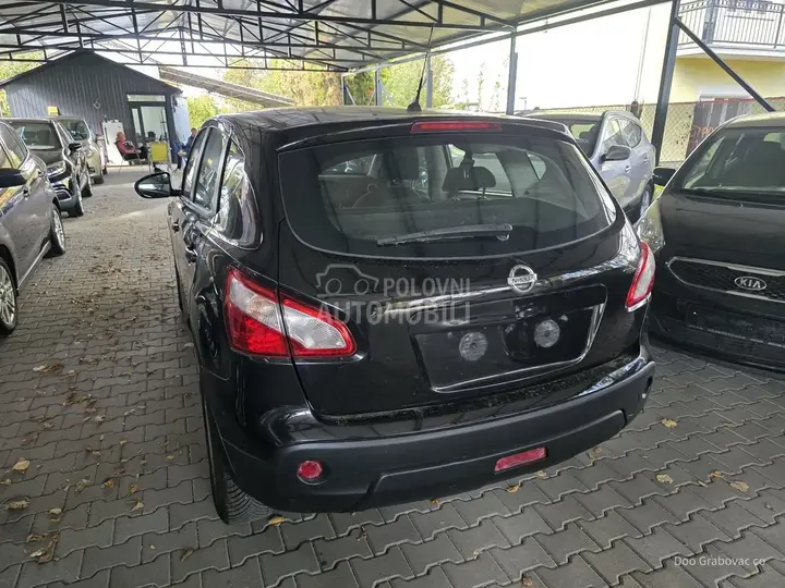 Nissan Qashqai 2011 photo 4
