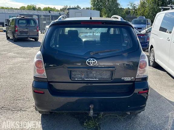 Toyota Corolla Verso 2005 photo 3