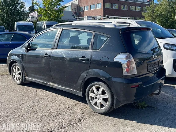 Toyota Corolla Verso 2005 photo 2