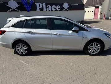 Opel Astra 2018 photo 3