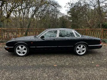 Jaguar Xj8
