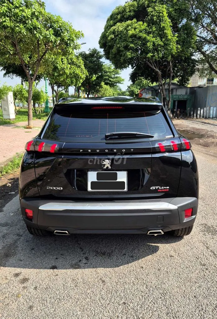 Peugeot 2008 2021 photo 3