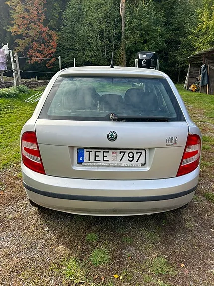 Skoda Fabia 2007 photo 4