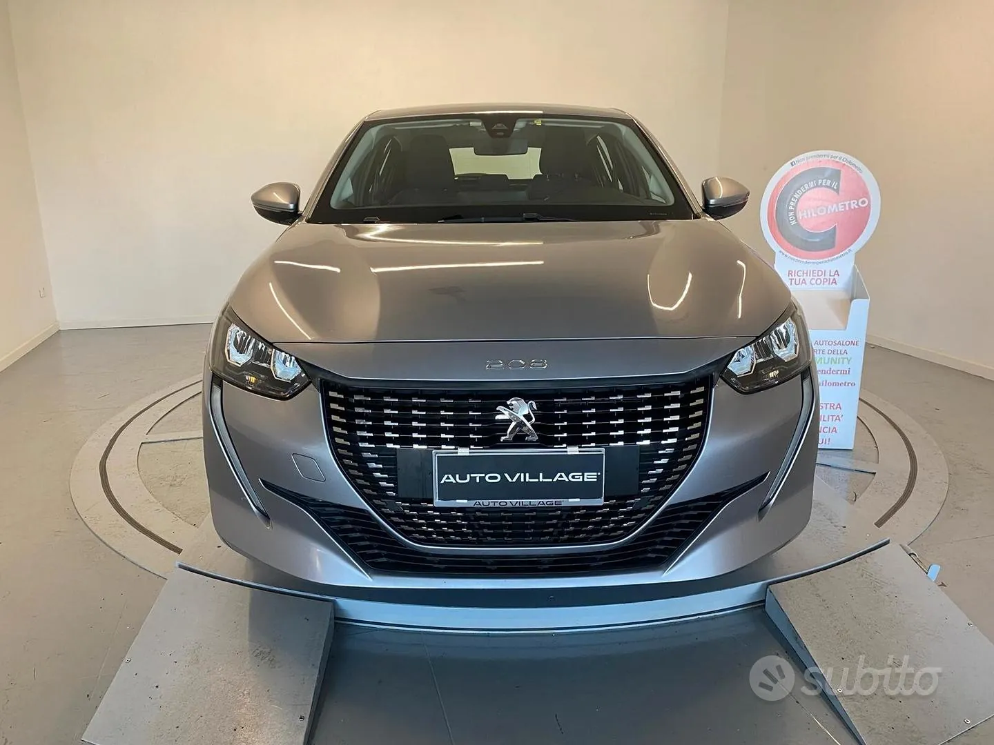 Peugeot 208 2021 photo 2