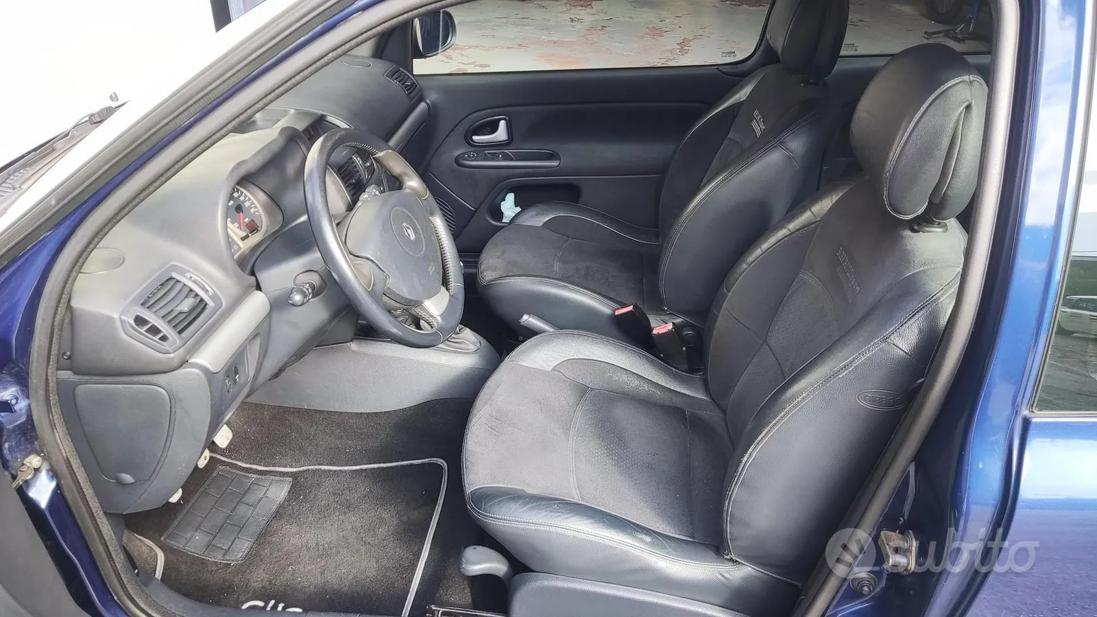 Renault Clio 2003 photo 3