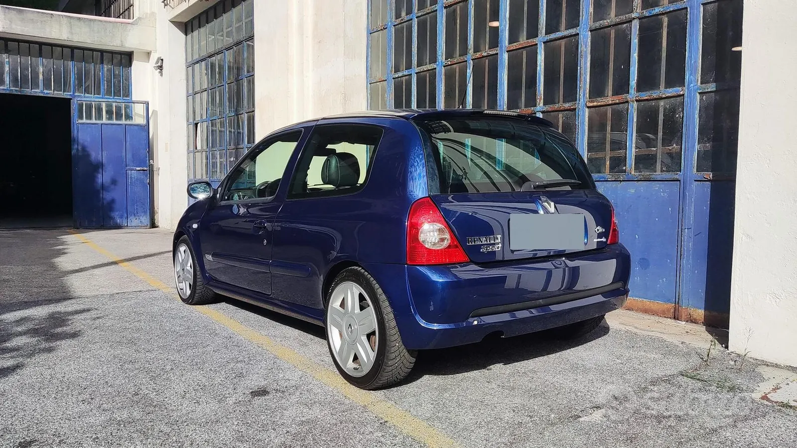 Renault Clio 2003 photo 2