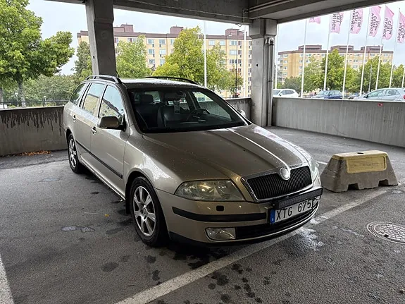 Skoda Octavia 2006 photo 2