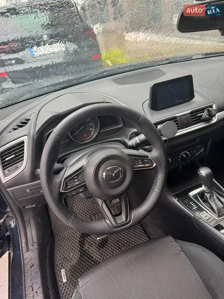 Mazda 3 2017 photo 3