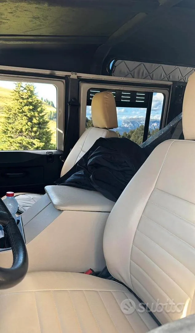 Land Rover Defender 2006 photo 3