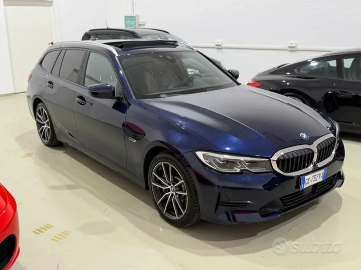 BMW 330E 2022 photo 3