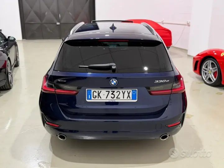 BMW 330E 2022 photo 4
