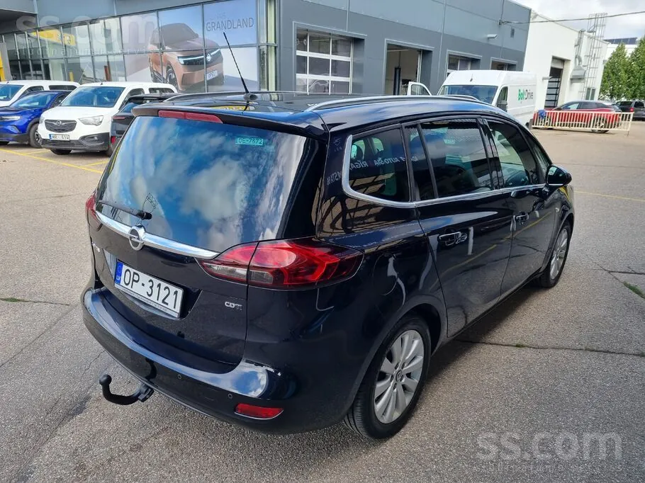 Opel Zafira 2019 photo 2