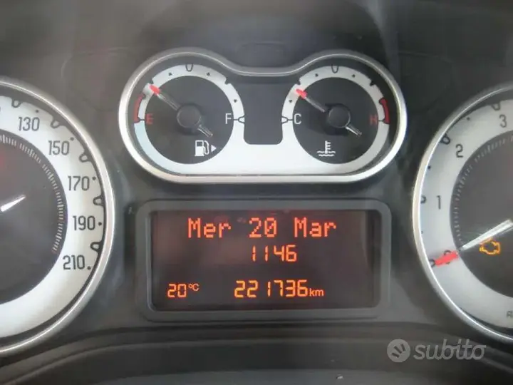 Fiat 500L 2013 photo 2
