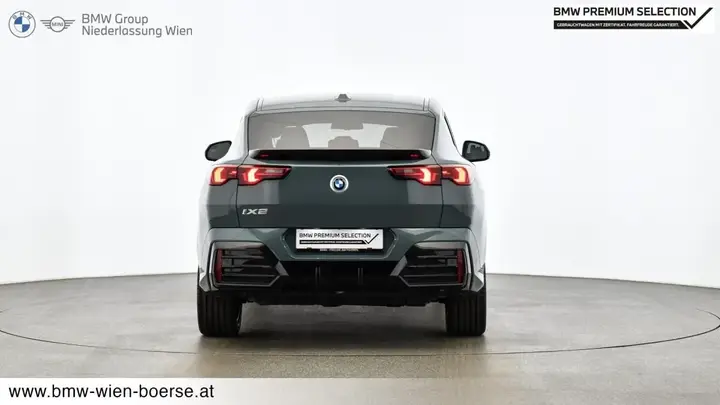 BMW Ix2 2025 photo 2