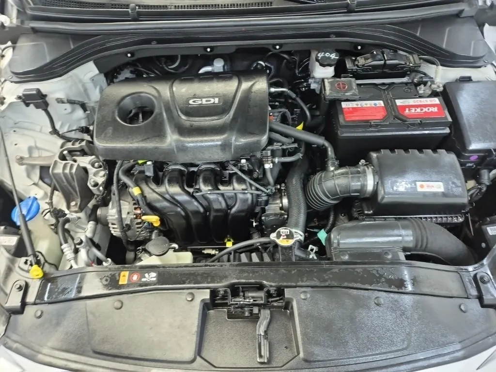 Hyundai Avante 2017 photo 5