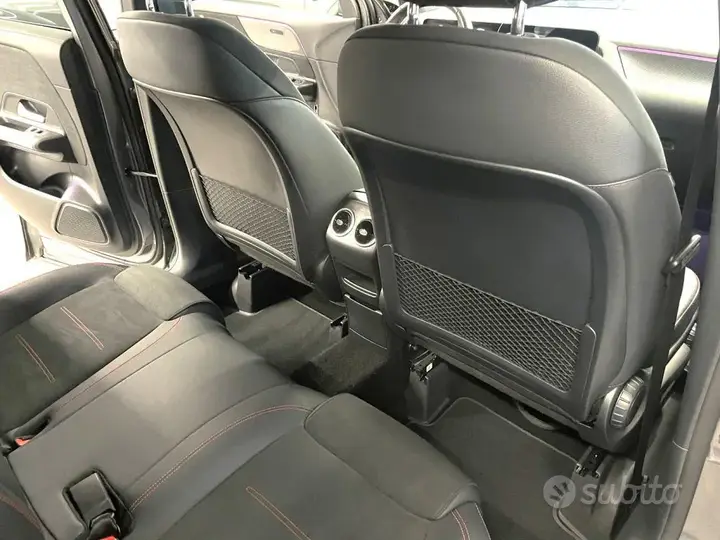 Mercedes-Benz Gla 2025 photo 2