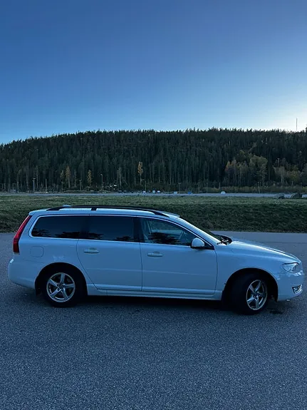 Volvo V70 2015 photo 3
