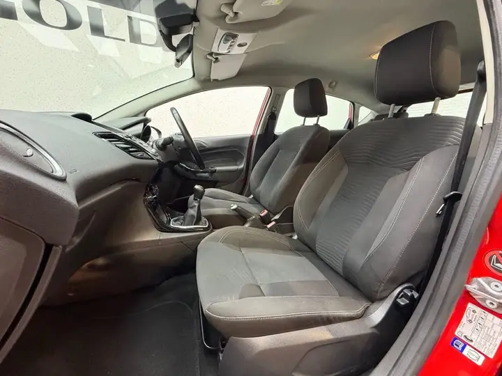 Ford Fiesta 2015 photo 3