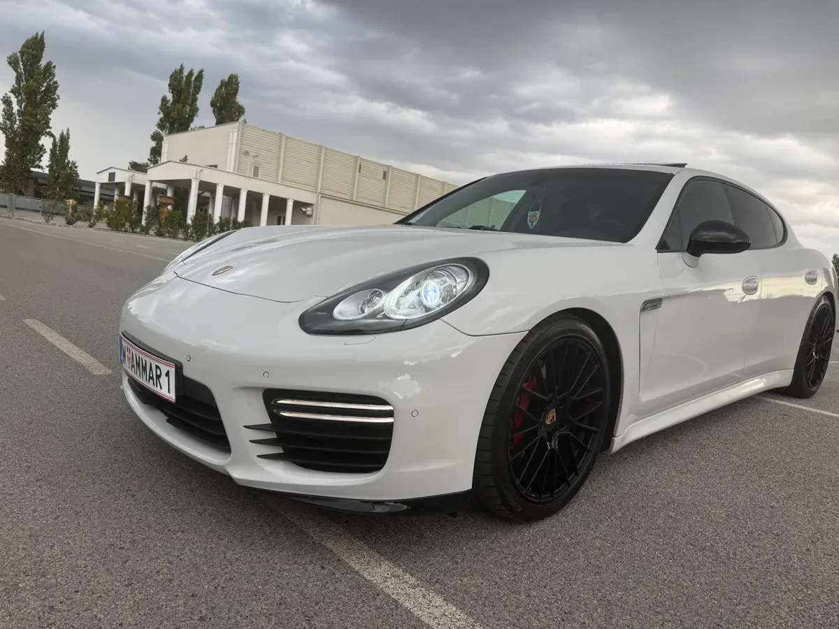 Porsche Panamera