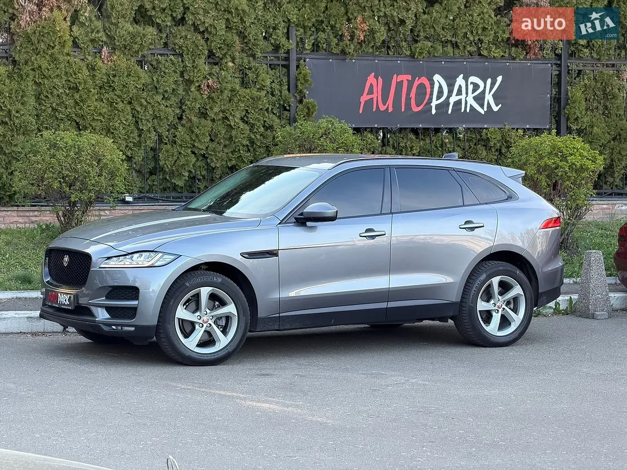 Jaguar F-Pace 2020 photo 2