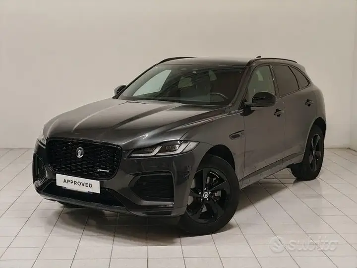 Jaguar F-Pace