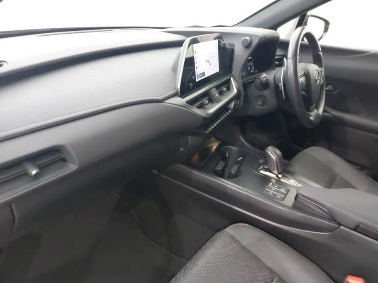Lexus Ux 2023 photo 5