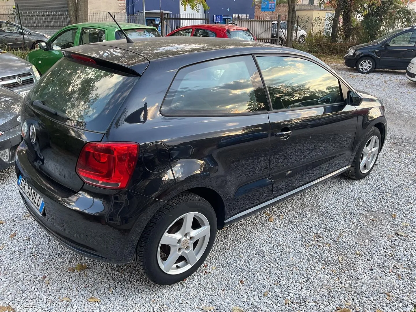 Volkswagen Polo 2010 photo 5