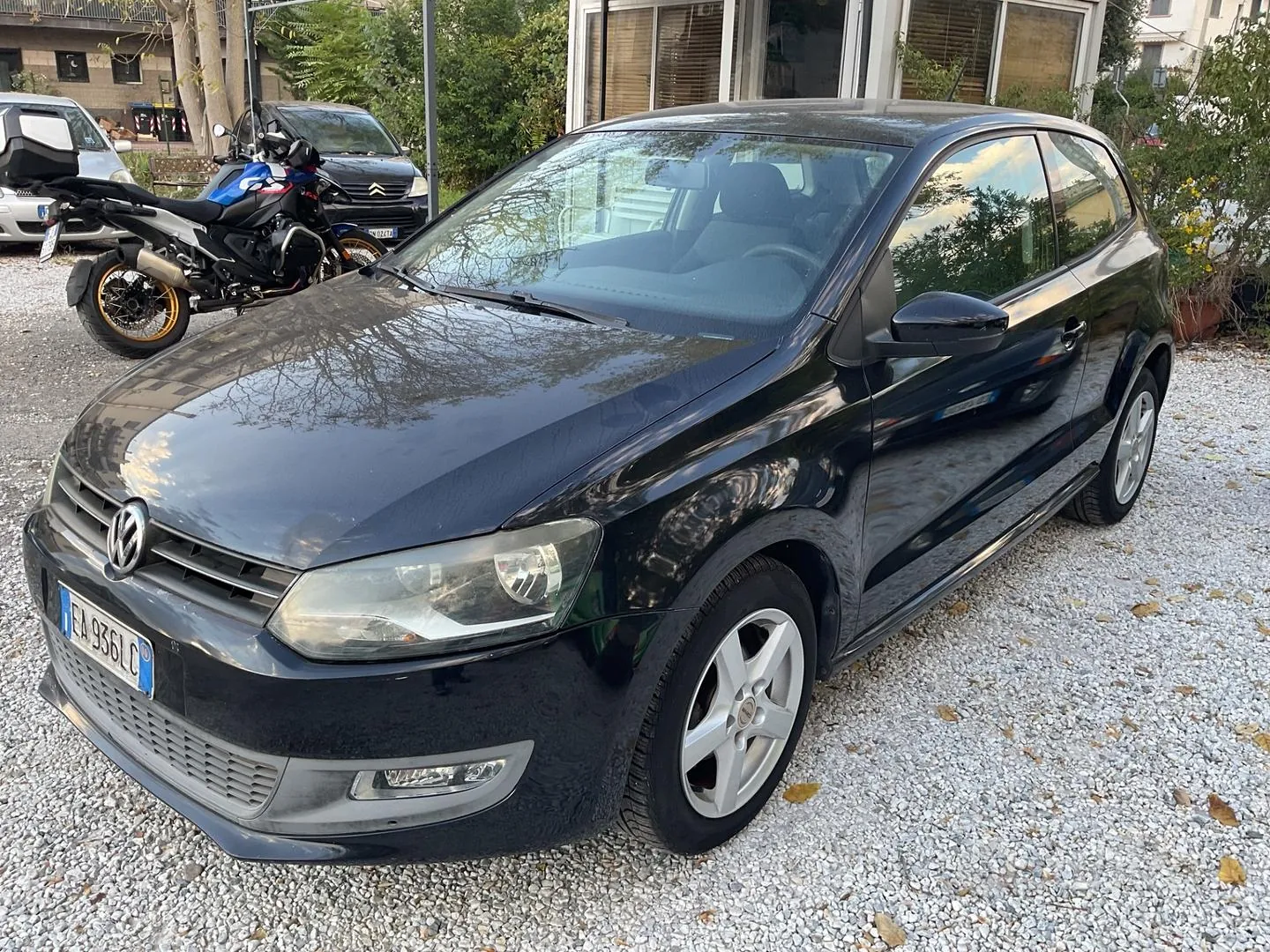 Volkswagen Polo 2010 photo 2