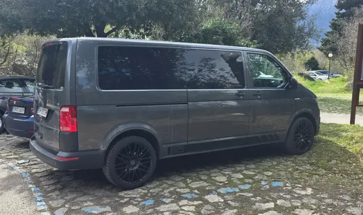 Volkswagen T6 2017 photo 2