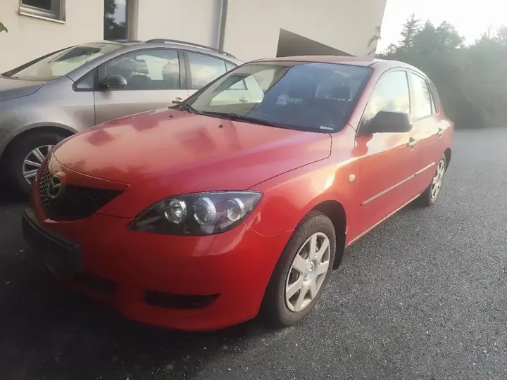 Mazda Mazda3 2006 photo 2