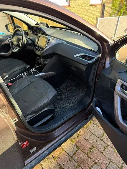 Peugeot 2008 2014 photo 4