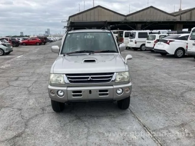 Mitsubishi Pajero Mini Active 2004 photo 5
